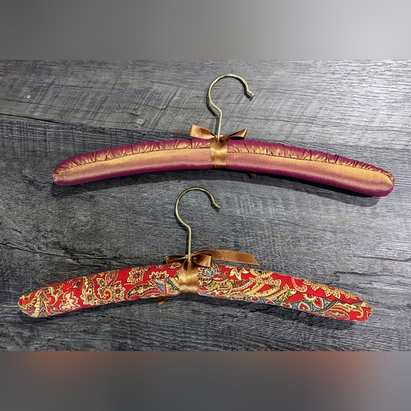 1980s Vintage Padded Clothing Hangers Lot of 2 - Picture 3 of 3